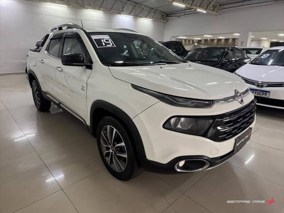 FIAT TORO 2.4 16V MULTIAIR FLEX VOLCANO AT9